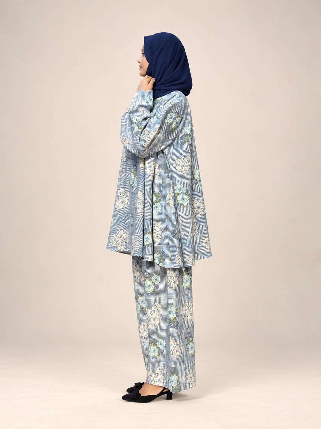 Cotton floral cordset